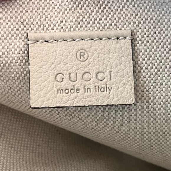 GUCCI Logo Print Clutch Bag Leather White 572770 527066 - Picture 2 of 8